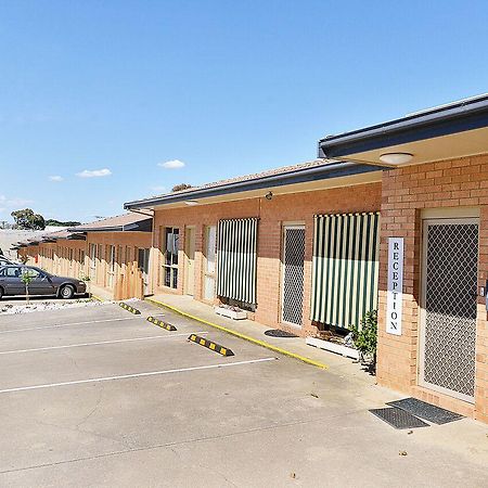 Cranbourne Motor Inn Exterior foto